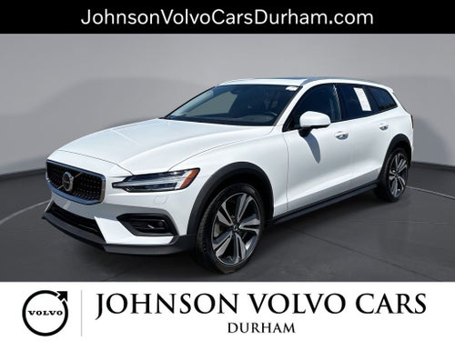 2025 Volvo V60 Cross Country B5 Plus