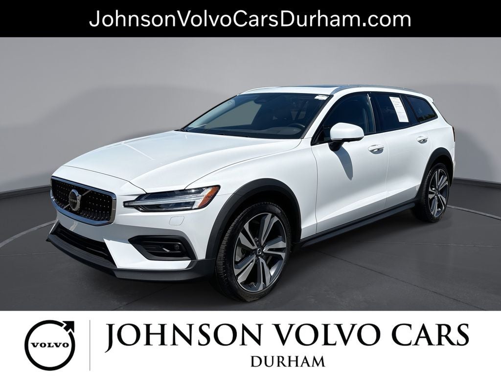 2025 Volvo V60 Cross Country B5 Plus