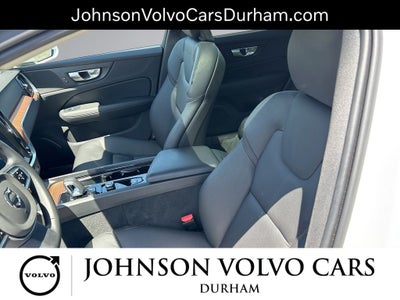 2025 Volvo V60 Cross Country B5 Plus