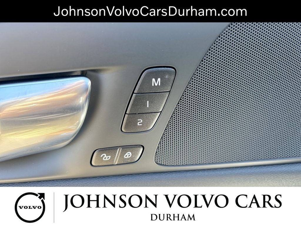 2025 Volvo V60 Cross Country B5 Plus