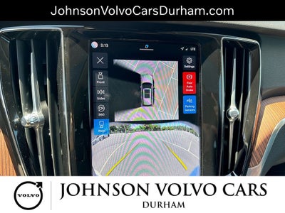 2025 Volvo V60 Cross Country B5 Plus