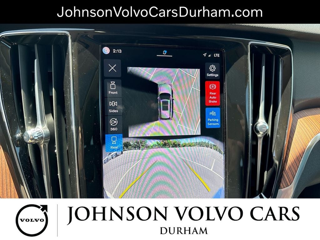 2025 Volvo V60 Cross Country B5 Plus