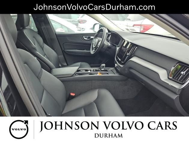 2025 Volvo XC60 B5 Core
