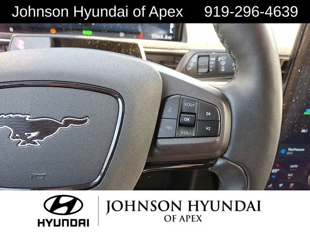 2022 Ford Mustang Mach-E Select