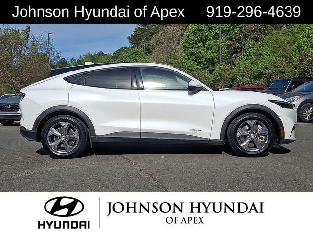 2022 Ford Mustang Mach-E Select