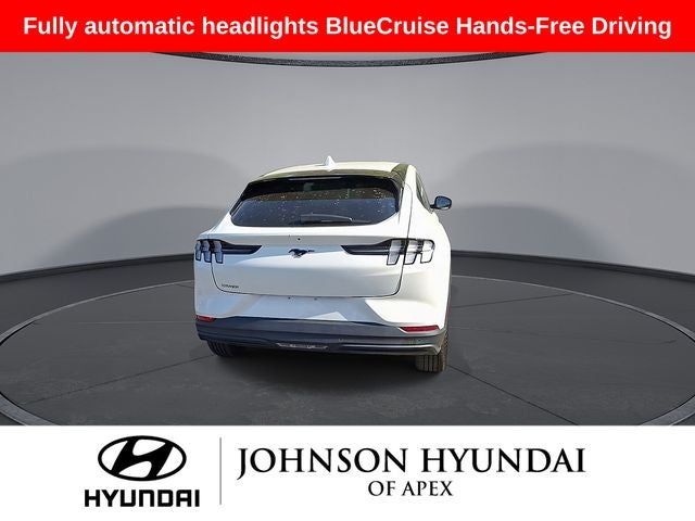 2022 Ford Mustang Mach-E Select