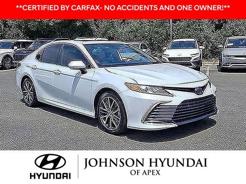 2022 Toyota Camry Hybrid XLE