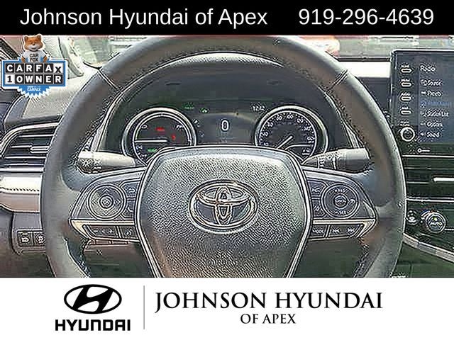 2022 Toyota Camry Hybrid XLE