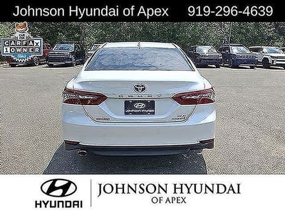 2022 Toyota Camry Hybrid XLE