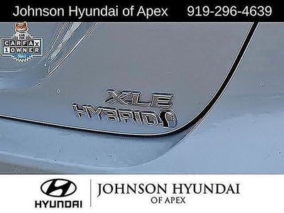 2022 Toyota Camry Hybrid XLE