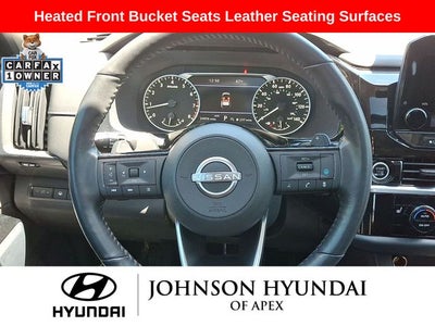 2023 Nissan Pathfinder SL
