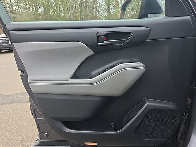 2021 Toyota Highlander L