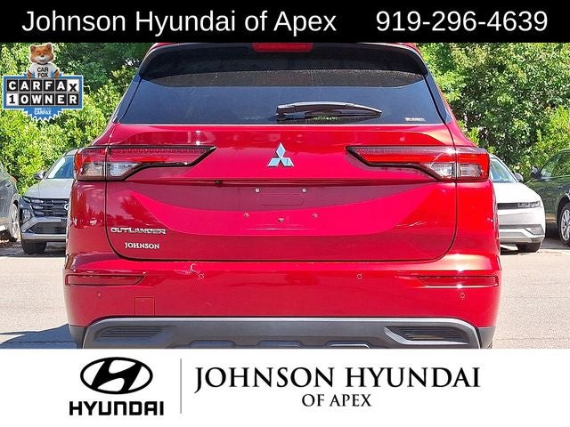 2022 Mitsubishi Outlander ES