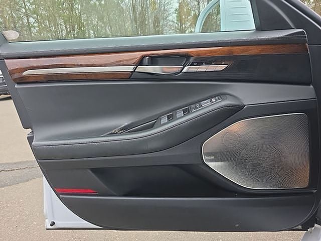 2017 Genesis G90 3.3T Premium