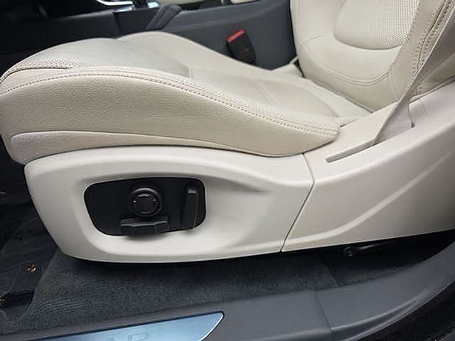 2020 Jaguar E-PACE SE