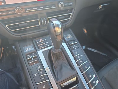 2020 Porsche Macan Base