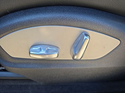 2020 Porsche Macan Base