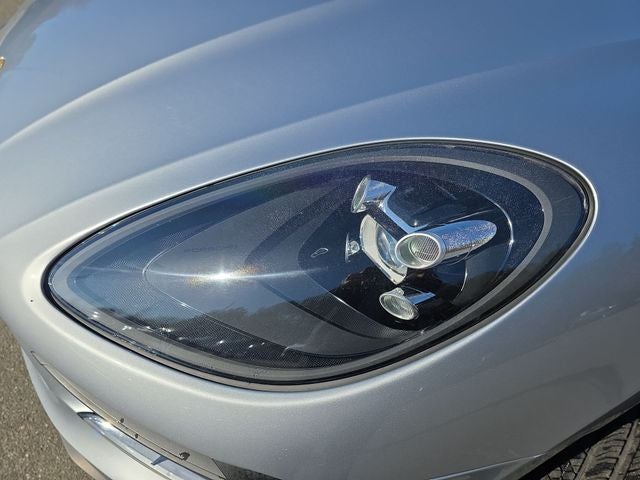 2020 Porsche Macan Base