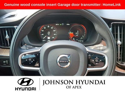 2021 Volvo XC60 Recharge Plug-In Hybrid T8 Inscription