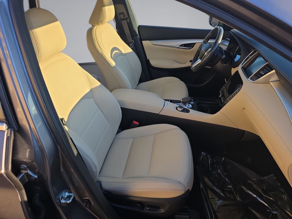 2021 INFINITI QX50 LUXE