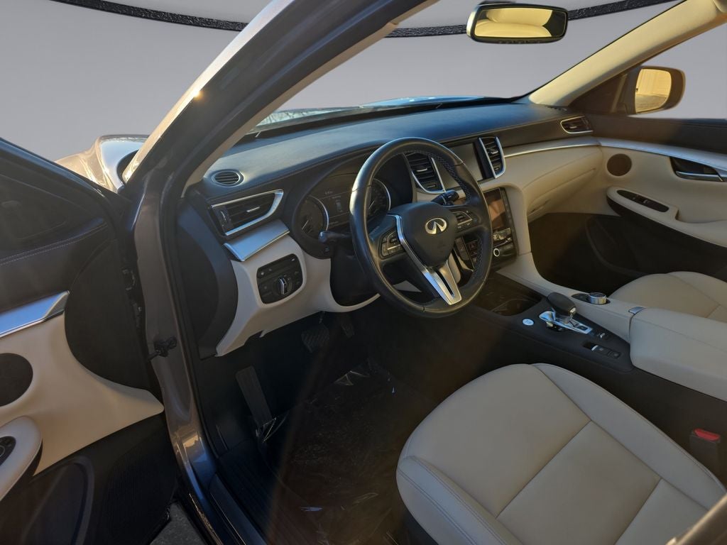 2021 INFINITI QX50 LUXE