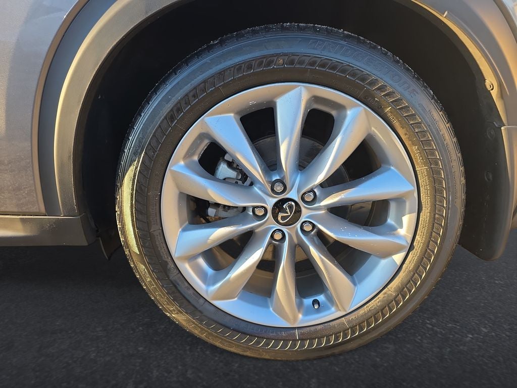 2021 INFINITI QX50 LUXE