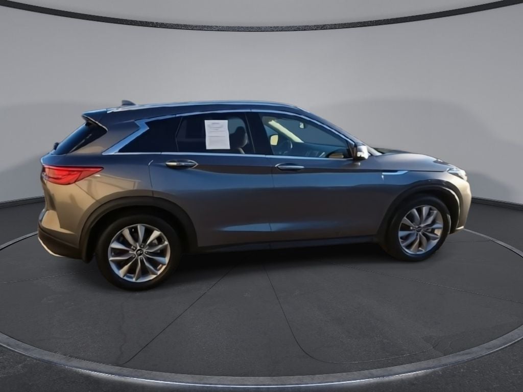 2021 INFINITI QX50 LUXE