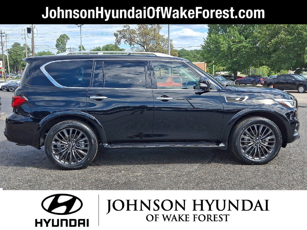 2023 INFINITI QX80 Premium Select