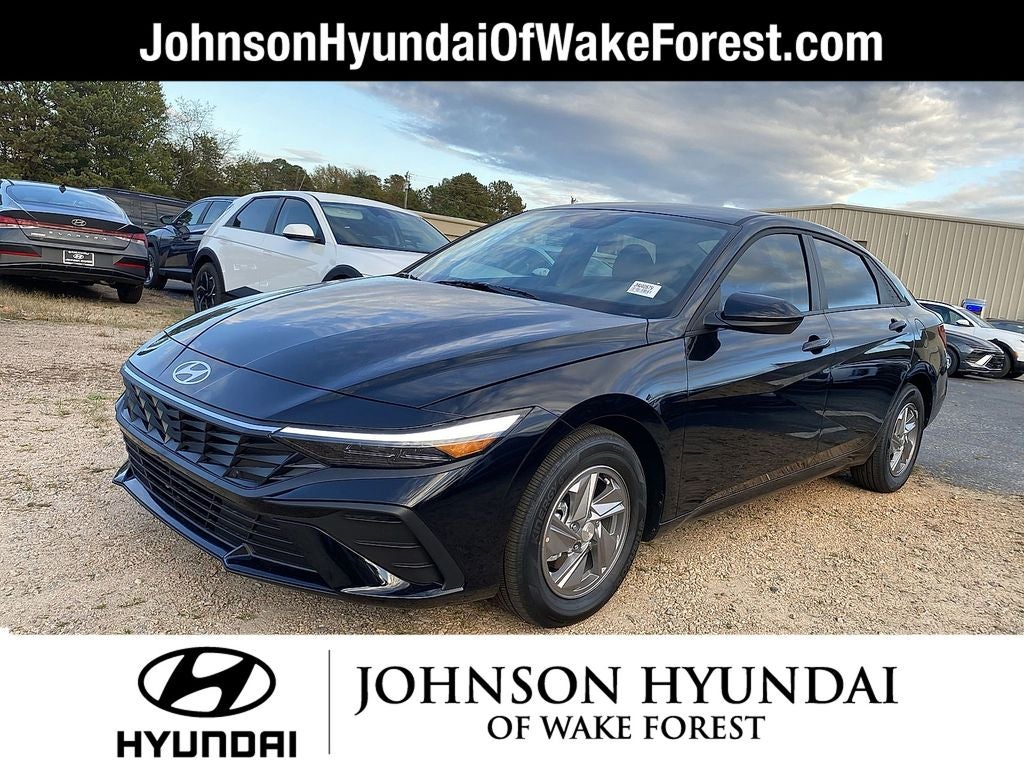 2025 Hyundai Elantra SE