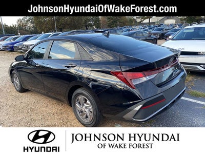 2025 Hyundai Elantra SE