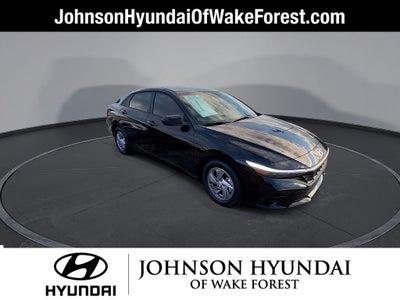 2025 Hyundai Elantra SE