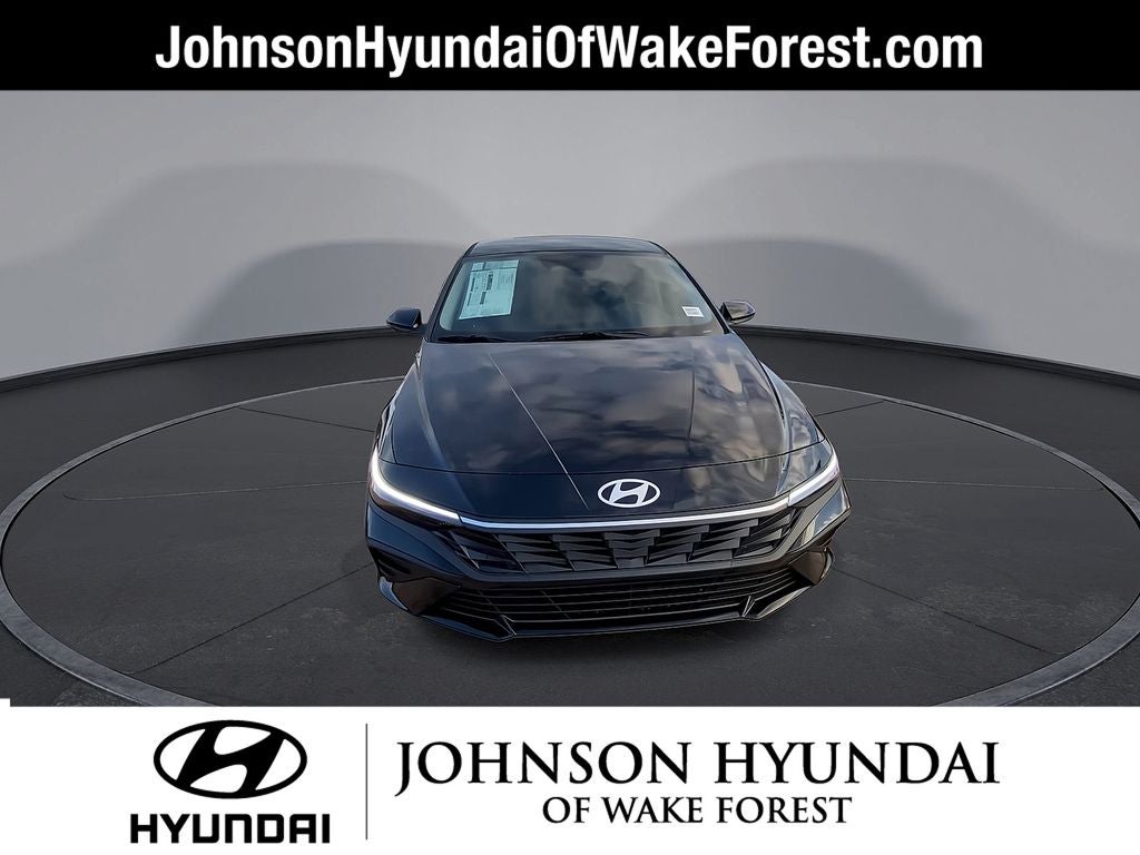 2025 Hyundai Elantra SE