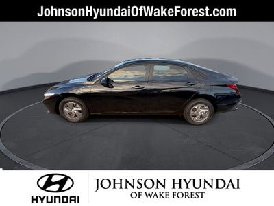2025 Hyundai Elantra SE