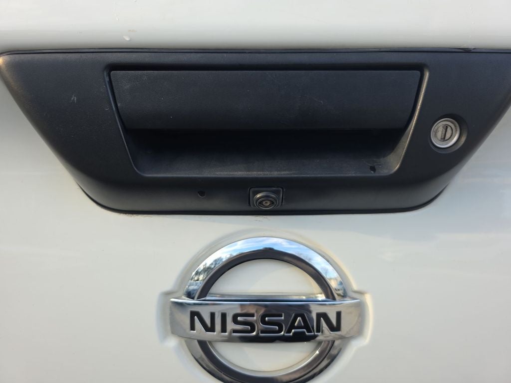 2022 Nissan Titan SV