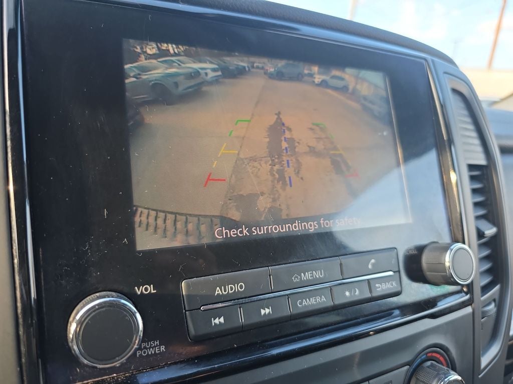 2022 Nissan Titan SV