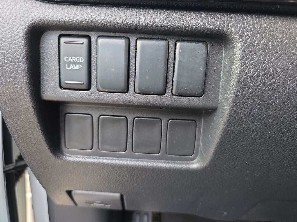 2022 Nissan Titan SV