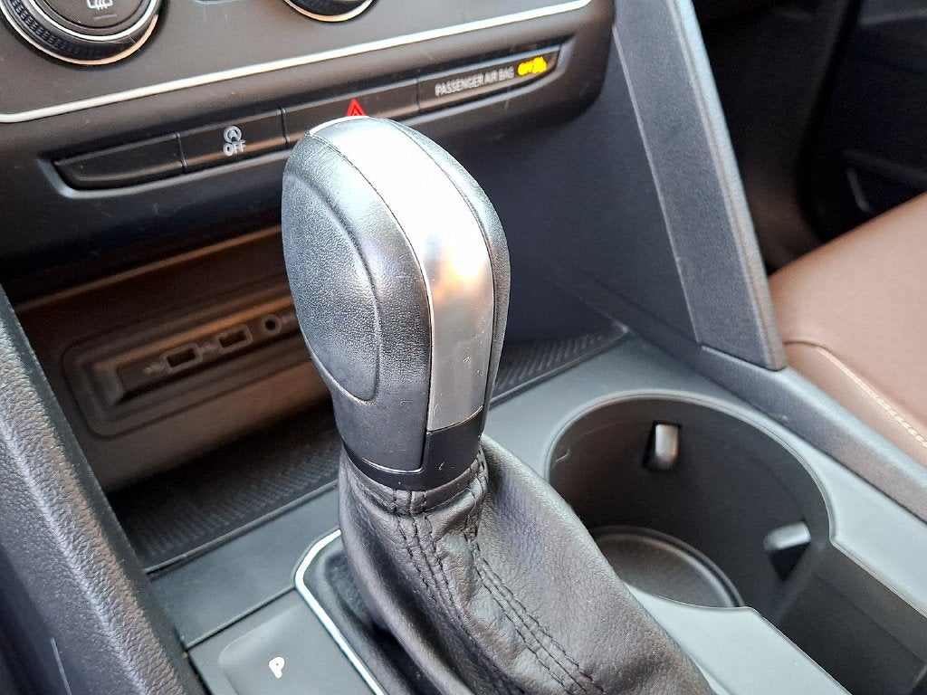2021 Volkswagen Atlas 3.6L V6 SE w/Technology R-Line