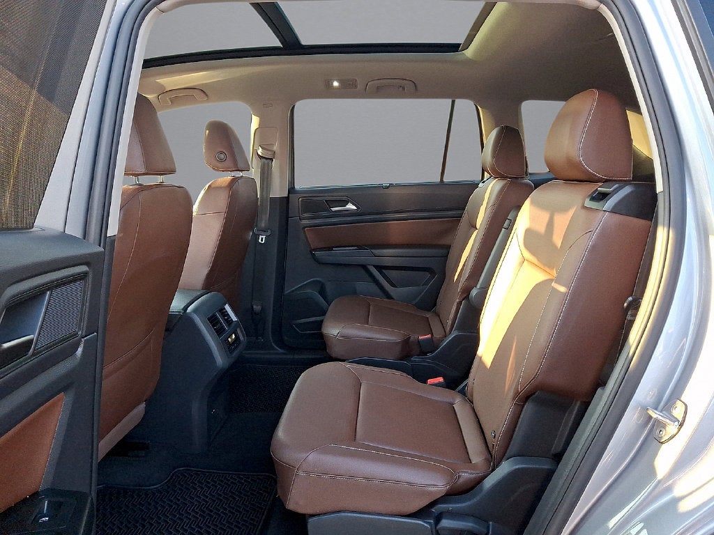 2021 Volkswagen Atlas 3.6L V6 SE w/Technology R-Line
