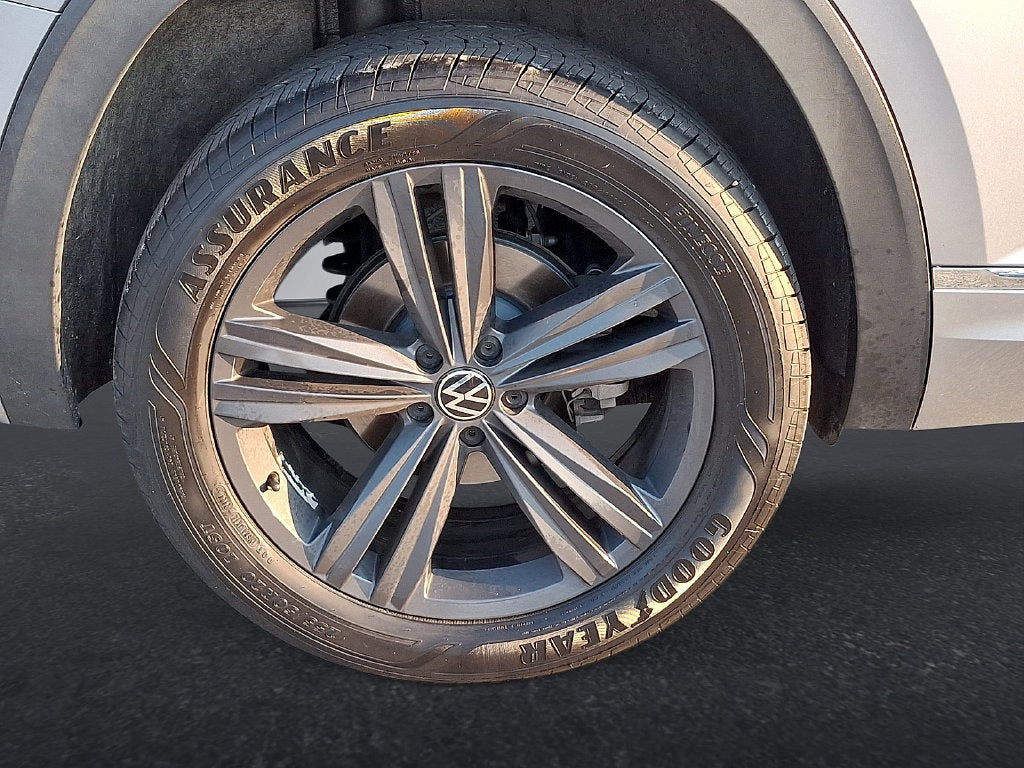 2021 Volkswagen Atlas 3.6L V6 SE w/Technology R-Line