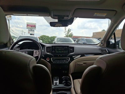2020 Honda Pilot Touring 8 Passenger