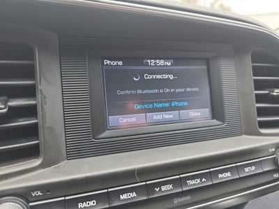 2019 Hyundai Elantra SE