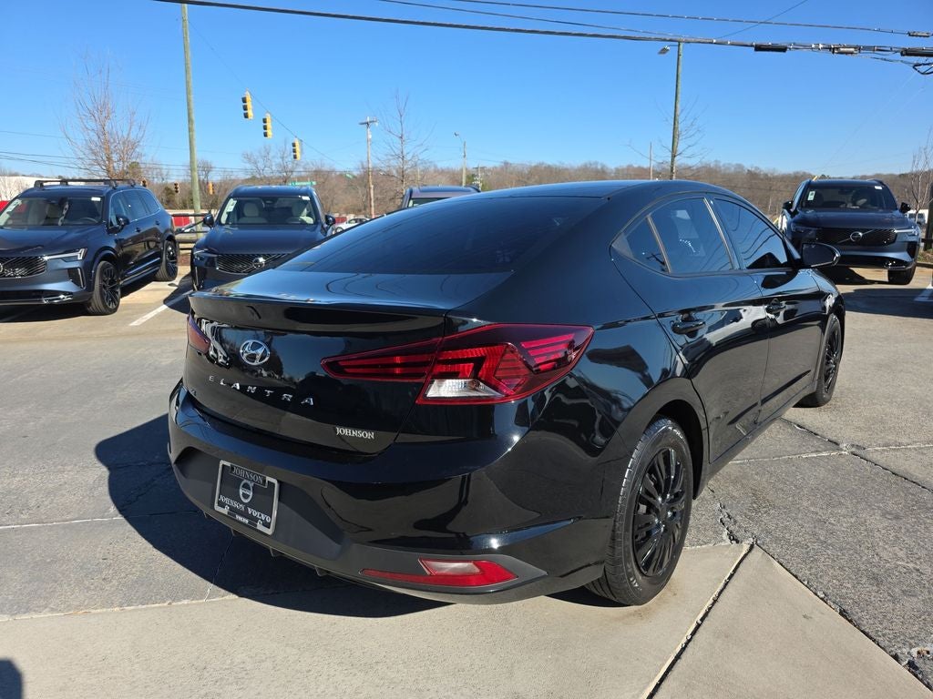 2019 Hyundai Elantra SE
