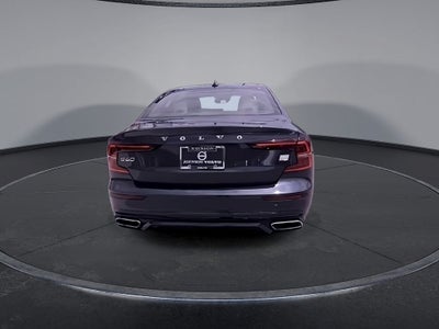 2022 Volvo S60 Recharge Plug-In Hybrid T8 R-Design
