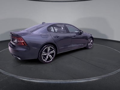 2022 Volvo S60 Recharge Plug-In Hybrid T8 R-Design