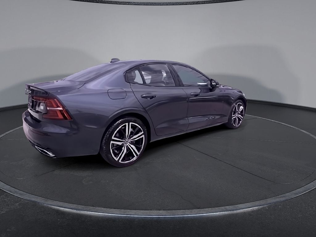 2022 Volvo S60 Recharge Plug-In Hybrid T8 R-Design