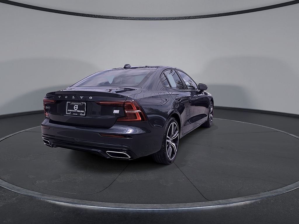 2022 Volvo S60 Recharge Plug-In Hybrid T8 R-Design