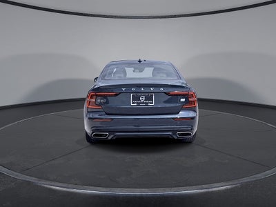 2022 Volvo S60 Recharge Plug-In Hybrid T8 R-Design
