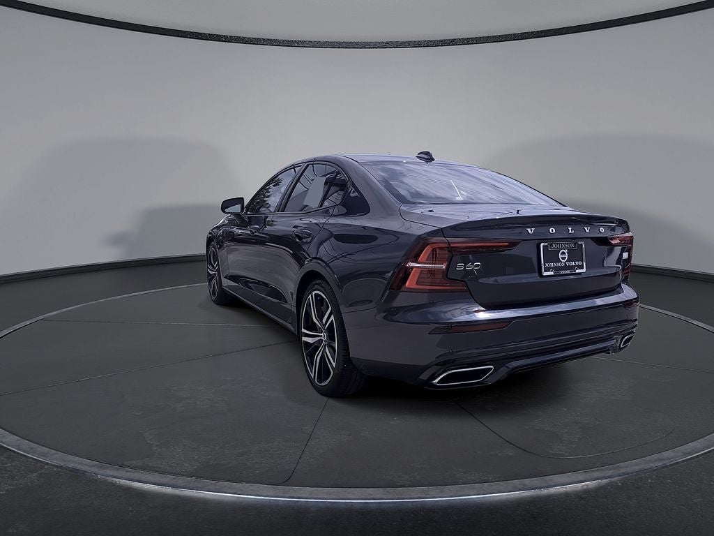 2022 Volvo S60 Recharge Plug-In Hybrid T8 R-Design