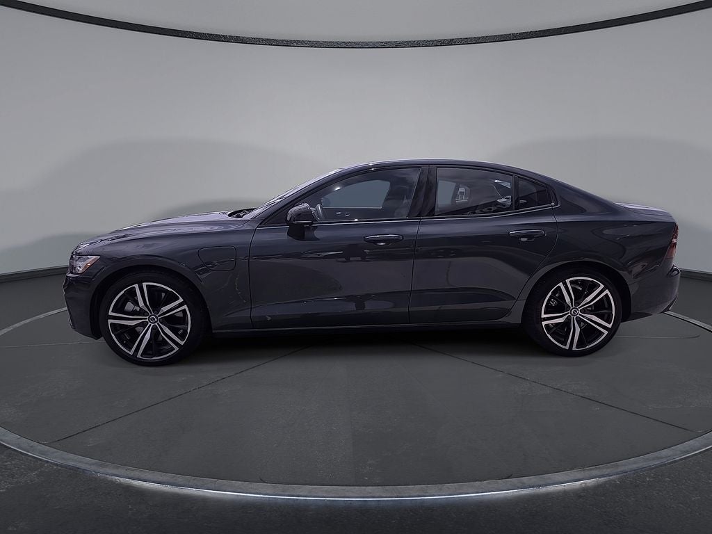 2022 Volvo S60 Recharge Plug-In Hybrid T8 R-Design