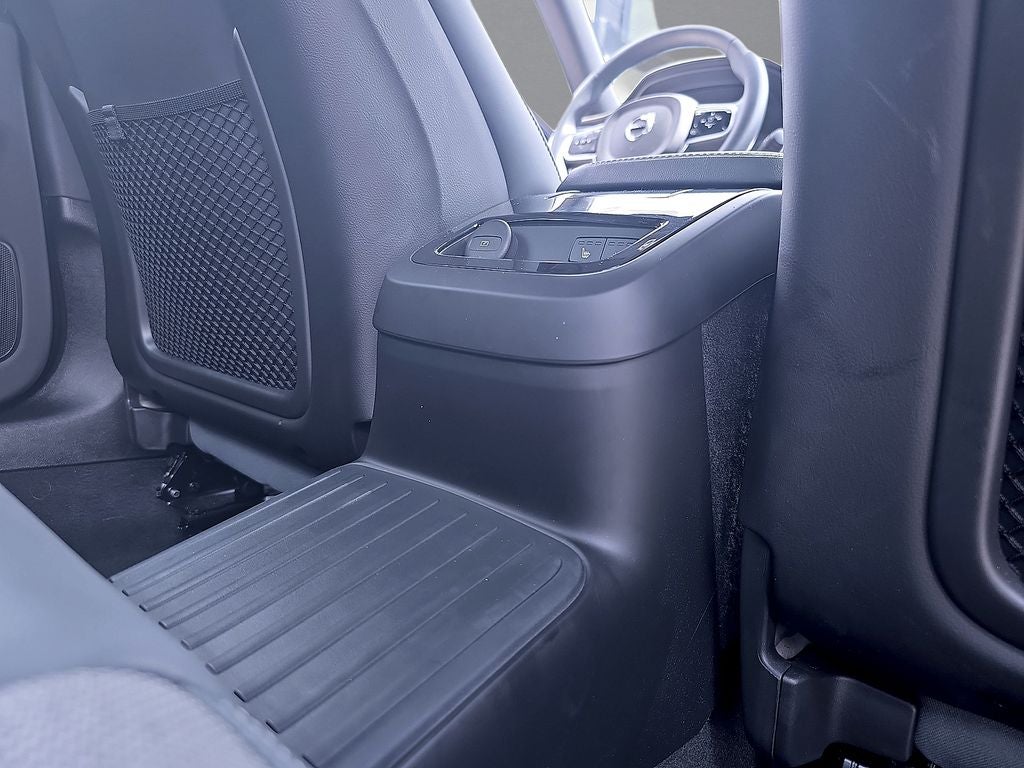 2022 Volvo S60 Recharge Plug-In Hybrid T8 R-Design